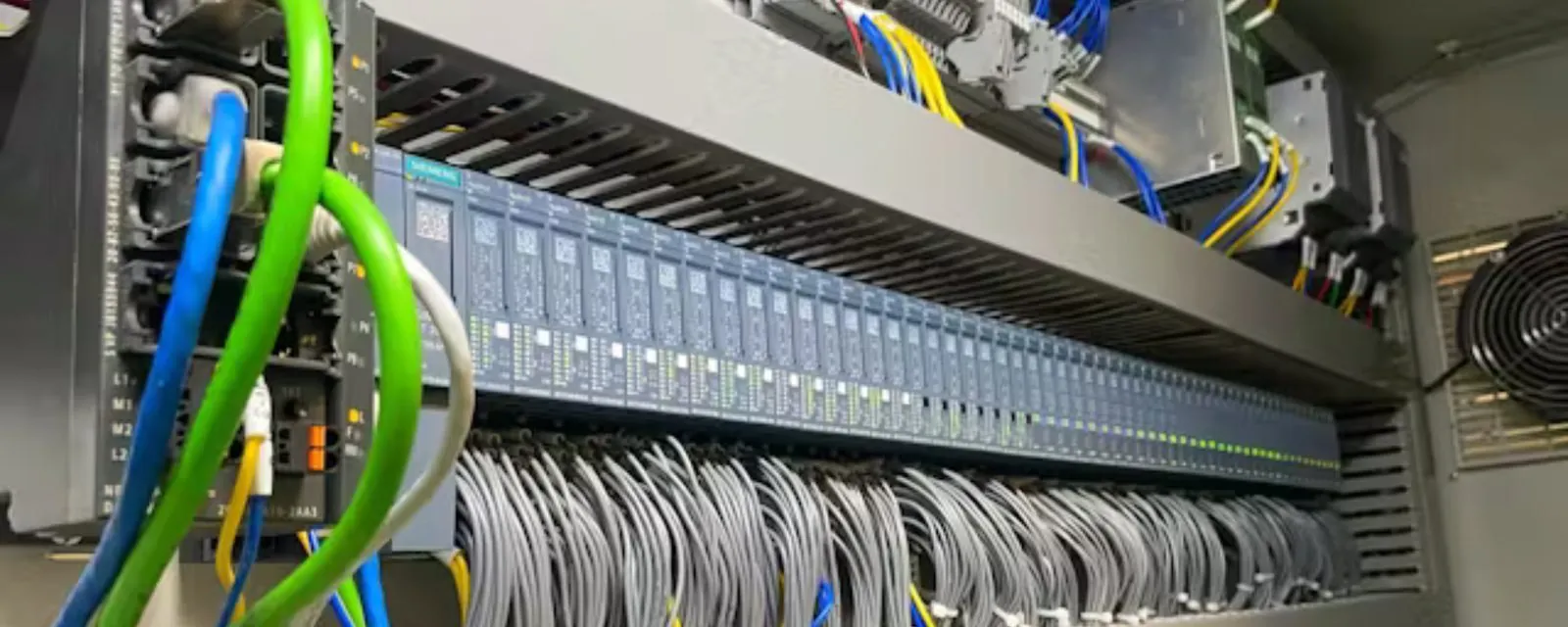 PLC: controlador lógico programable