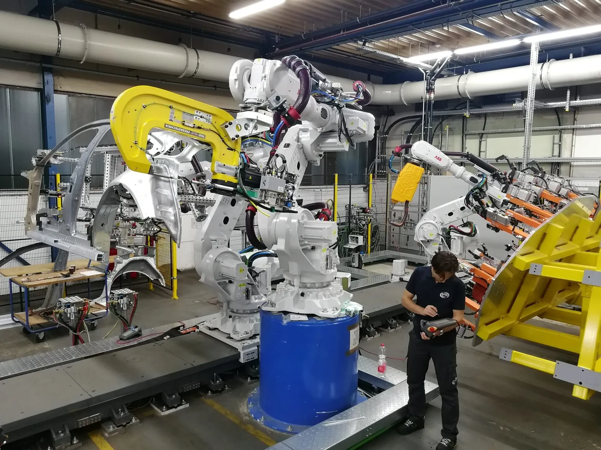 Célula de producción robotizada